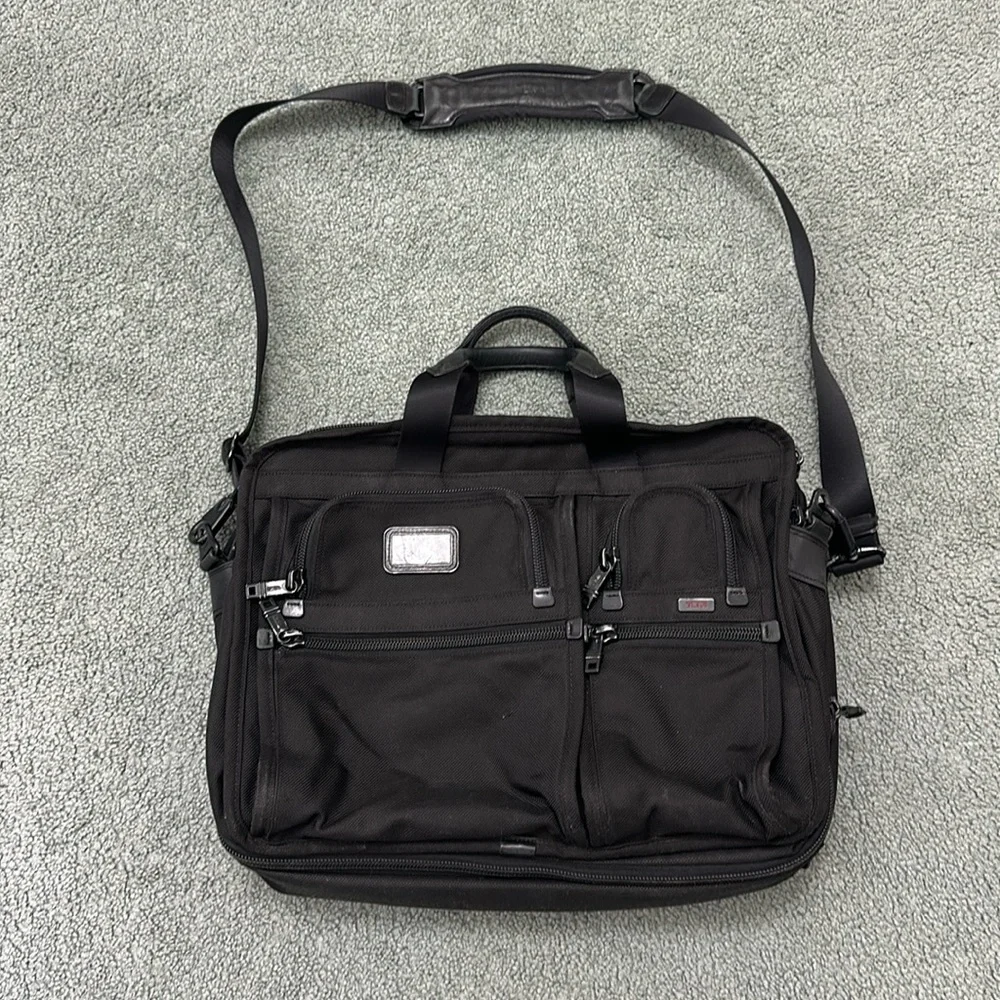 Tumi Alpha Expandable Black Ballistic Briefcase 26160DH Laptop Business Travel